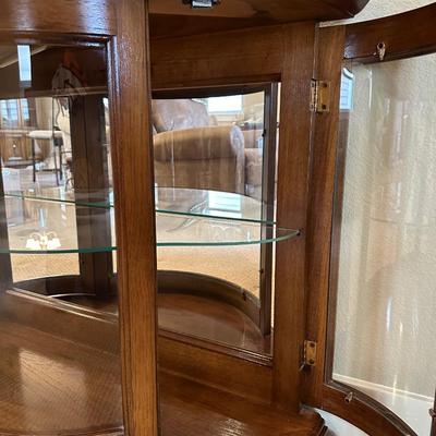 LIGHTED FOYER DISPLAY CABINET