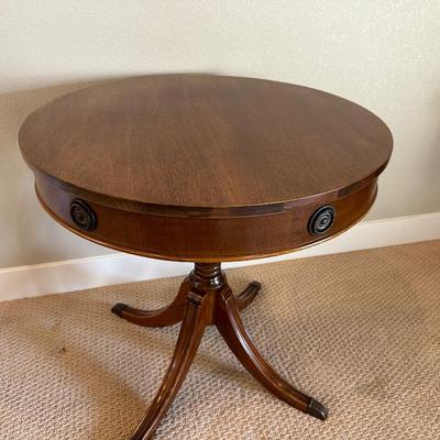 BEAUTIFUL DRUM TABLE WITH DRAWER