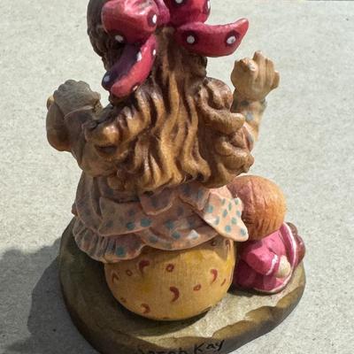 Anri of Italy sculpted figure