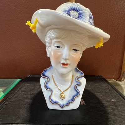 Lady head vase