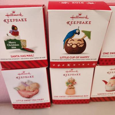 Lot of 10 Hallmark Keepsake Christmas Tree ornaments 2013 2014 2016
