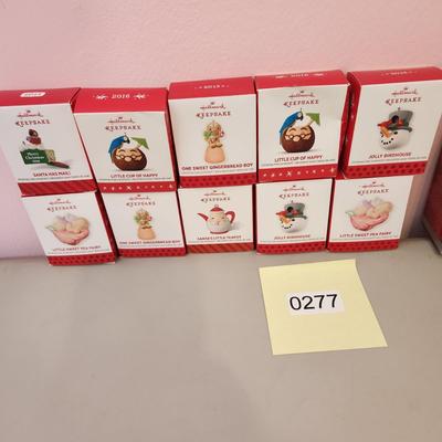 Lot of 10 Hallmark Keepsake Christmas Tree ornaments 2013 2014 2016