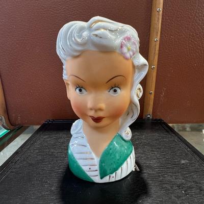 Lady head vase collectable