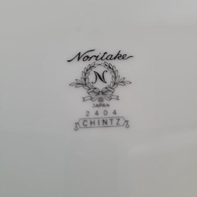 Noritake China Floral Dinner Plates (K-CE)