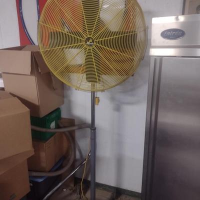 Large Floor Multi-Speed Shop Fan with Adjustable Height Post