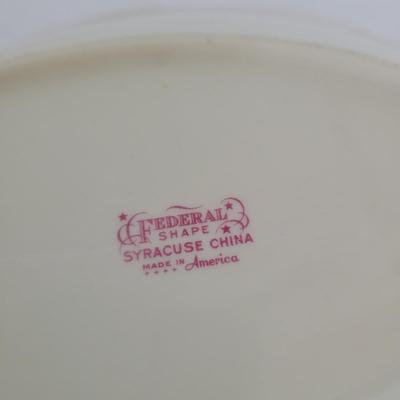 Federal Shape Oval Dishes and Cloth Napkins (K-CE)