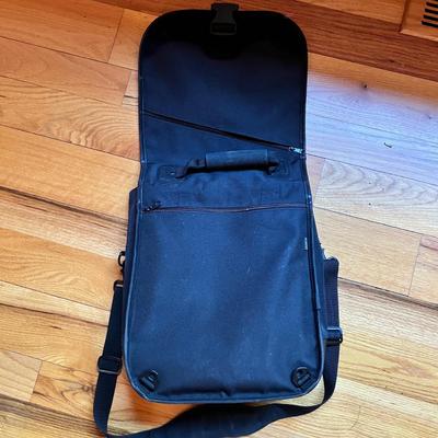 Three Carry Bags (O-MK)