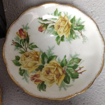 Royal Albert Bone China "Tea Rose"