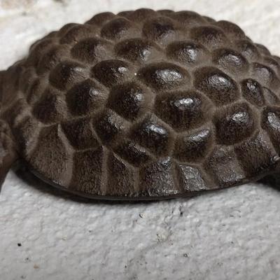 3 turtle figures