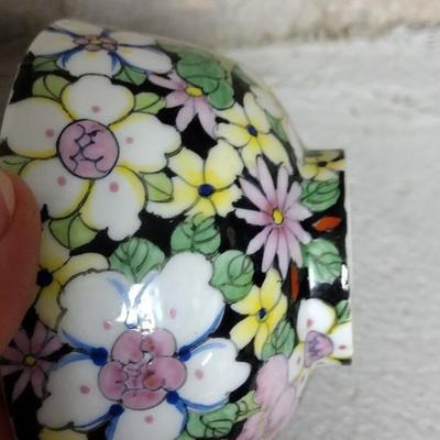Jelly Jar and Set of 3 Chinoiserie dishes