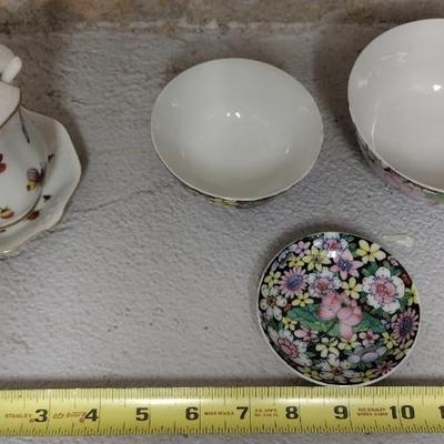 Jelly Jar and Set of 3 Chinoiserie dishes