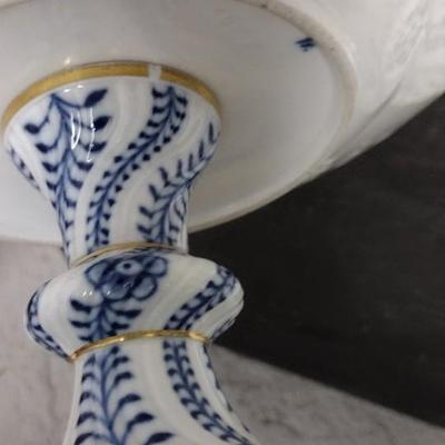 Blue Onion Meissen Plate and Cake Stand