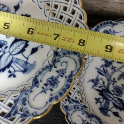 Blue Onion Meissen Plate and Cake Stand