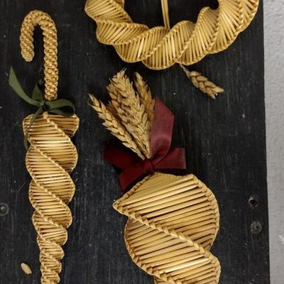 3 Scandinavian Wheat Weaving items