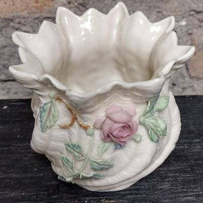 Beleek Vase