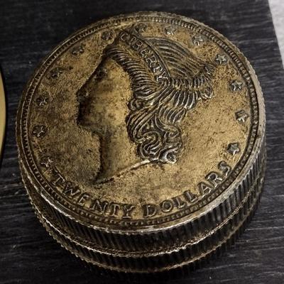 Vintage Globe and Bentley Twenty Dollar Clock