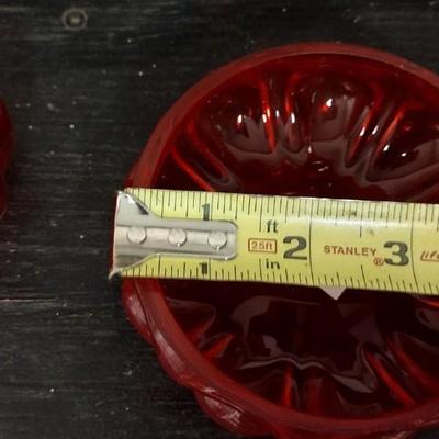Pigeon Blood Bulging Loop Toothpick and Powder Box Bottom
