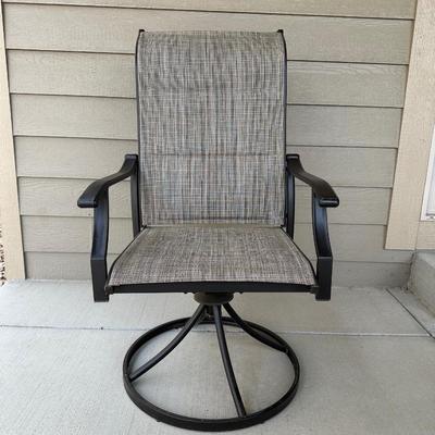 GLASS TOP PATIO TABLE WITH 4 SWIVEL CHAIRS
