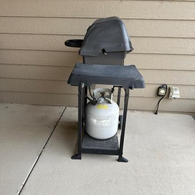 BROIL-MATE GRILL WITH PROPANE TANK