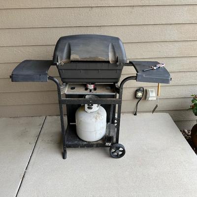 BROIL-MATE GRILL WITH PROPANE TANK