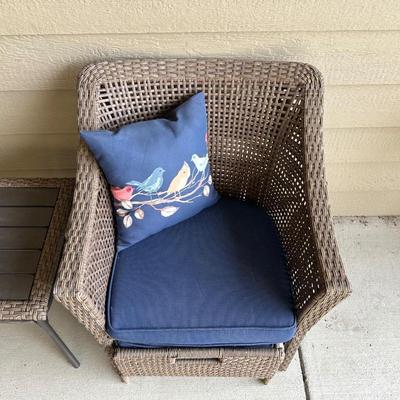 OUTDOOR WICKER ARM CHAIR W/PULL OUT FOOTSTOOL PLUS SIDE TABLE