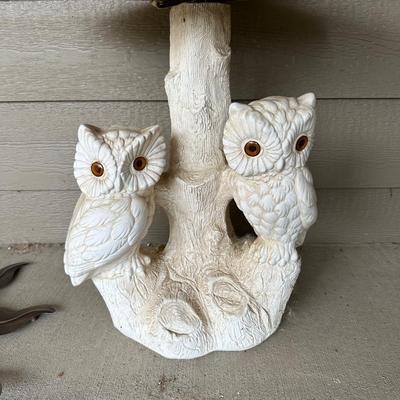 OWL BASE TABLE, FAUX PLANT AND WALL CLOCK BAROMETER