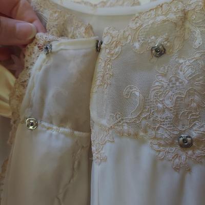 Vintage Bridal Nightgown and Robe (PC2-BBL)