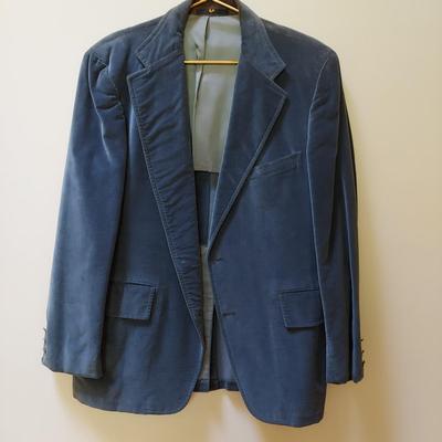 Vintage Burberrys Blazer, Three Vintage Brooks Brothers Suits and More (PC1-BBL)