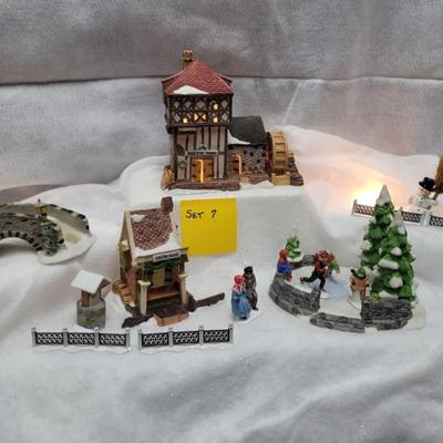 Dept 56 Holiday VIllage # 7
