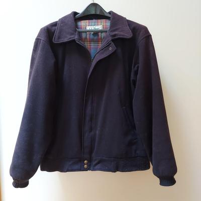 L.L. Bean Jackets and More Size Men's Large (PC1-BBL)