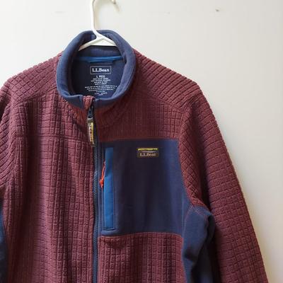 L.L. Bean Jackets and More Size Men's Large (PC1-BBL)