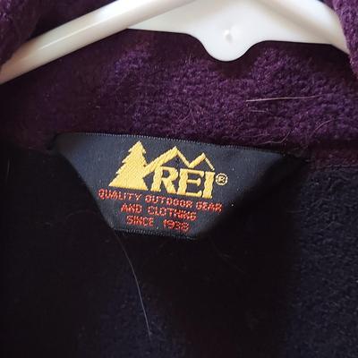 Men's Large Tops & Jackets by Mountain Hardware, REI, North Face and More (PC1-BBL)