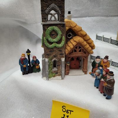 Dept 56 Holdiay Village Set # 11