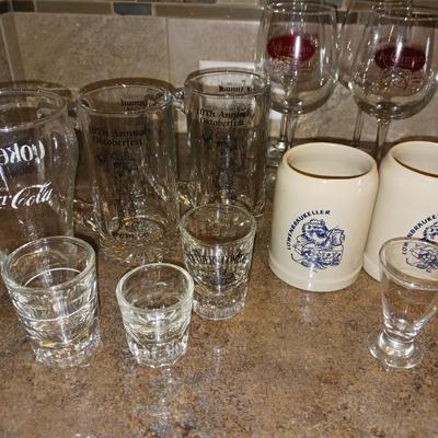 BAR GLASSES & A & W MUGS