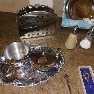 SOUVENIR SPOONS AND SERVING PIECES