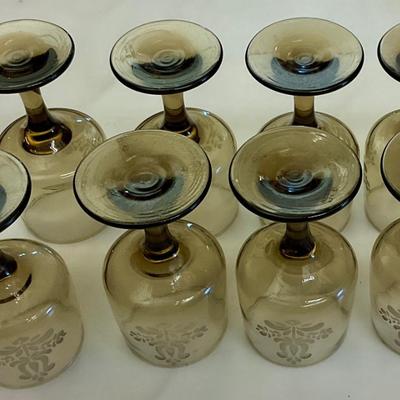 Pfaltzgraff Village glassware smoke color 8 stems and wooden carrier
