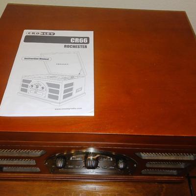 CROSLEY AM/FM STEREO, PHONOGRAPH, CD AND CASSETTE PLAYERS