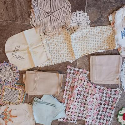 HANDMADE DOILIES & HOT PADS