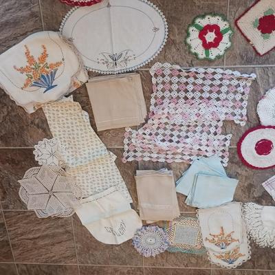 HANDMADE DOILIES & HOT PADS