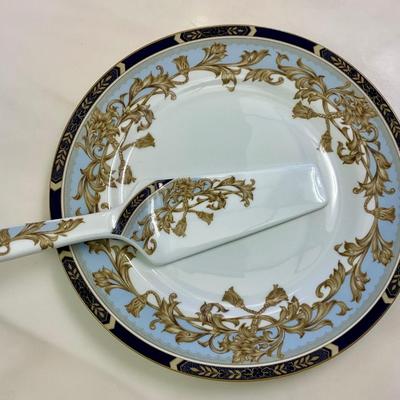 Fancy plate and server by Andrea