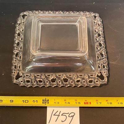 Vintage Old Colony Open Lace Centerpiece