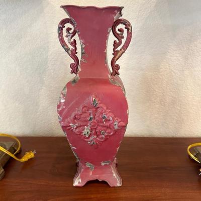 PAIR OF MATCHING LAMPS AND A METAL VASE