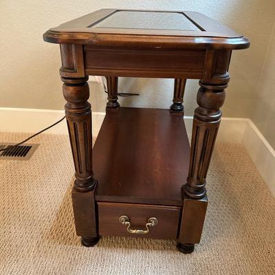 2 TIER END TABLE W/DRAWER AND TABLE LAMP