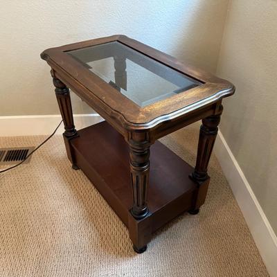 2 TIER END TABLE W/DRAWER AND TABLE LAMP