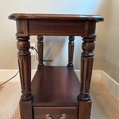 2 TIER END TABLE W/DRAWER AND TABLE LAMP