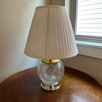 3 TIER SIDE TABLE WITH LAMP