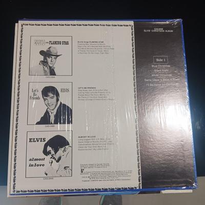 ELVIS PRESLEY & GLEN CAMPBELL CHRISTMAS VINYL RECORDS