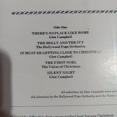 ELVIS PRESLEY & GLEN CAMPBELL CHRISTMAS VINYL RECORDS