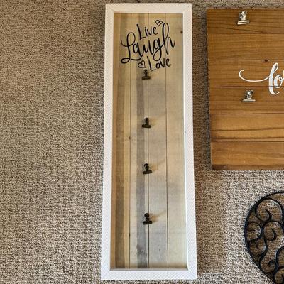 WALL DECOR