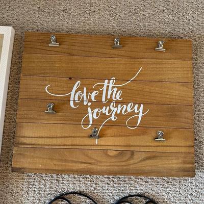 WALL DECOR
